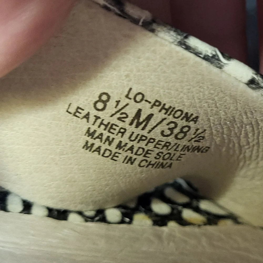 Louise et Cie Black and White Wedge Shoes with Textured Design and Ankle Strap - Picture 14 of 14